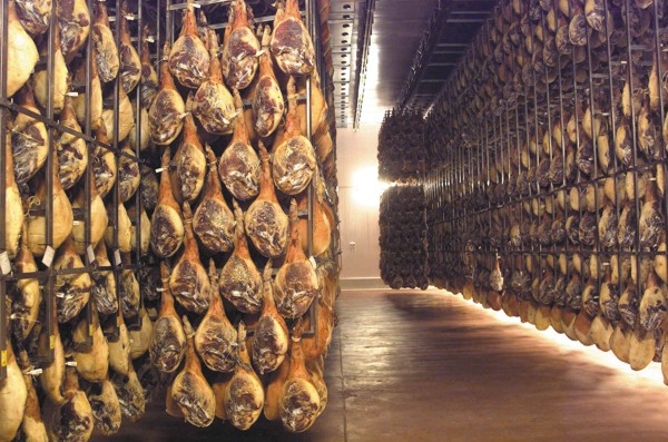 Come posizionare il Jamón nel supporto di jamón